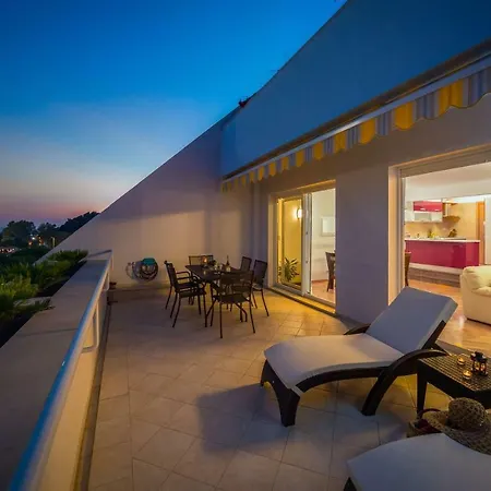 Luxury Seaside Amphora Apartamento *