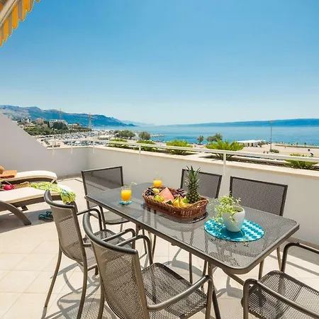 Luxury Seaside Amphora Apartman